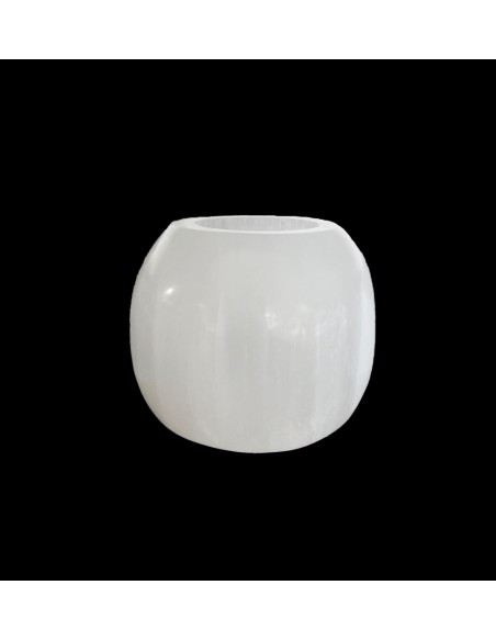 Teelichthalter Selenit getrommelt weiß Höhe ca. 6 cm
Durchmesser ca. 8,5 cm
ca. 1 kg
poliert
Marokko